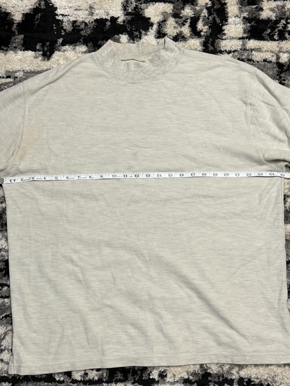 L.L. Bean Men's Light Gray Long-Sleeve Crewneck - Picture 5 of 10
